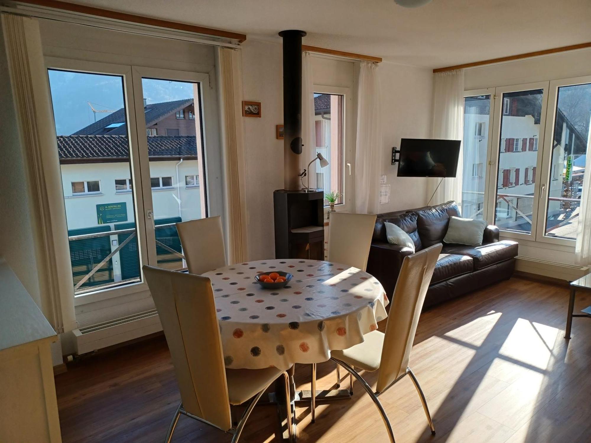Jobling'S Holiday Apartment Interlaken Exterior photo